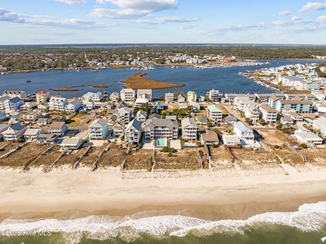 1308 Carolina Beach Avenue N Apt 2c, Carolina Beach, NC 28428