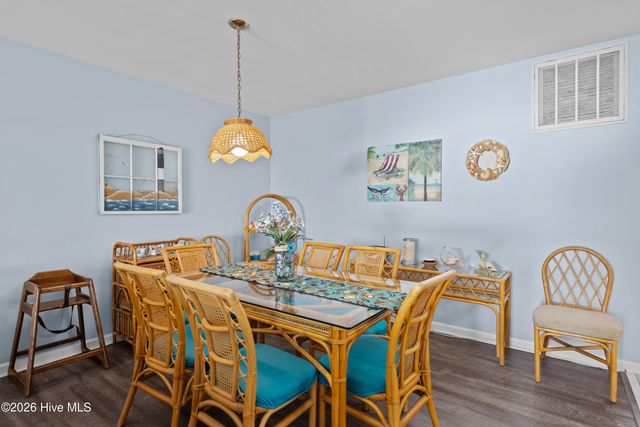 1308 Carolina Beach Avenue N Apt 2c, Carolina Beach, NC 28428