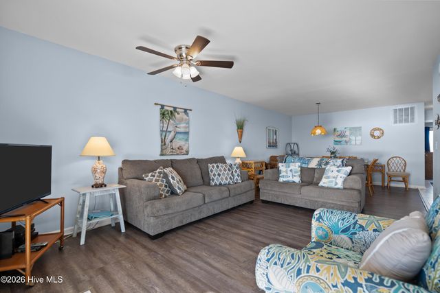 1308 Carolina Beach Avenue N Apt 2c, Carolina Beach, NC 28428