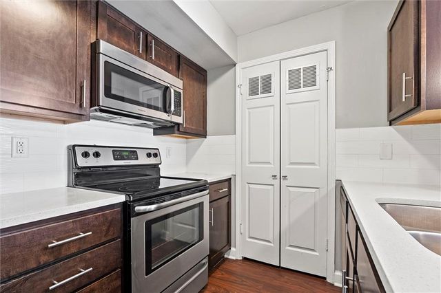 435 W 9th Street 204, Kansas City, MO 64105