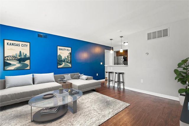 435 W 9th Street 204, Kansas City, MO 64105