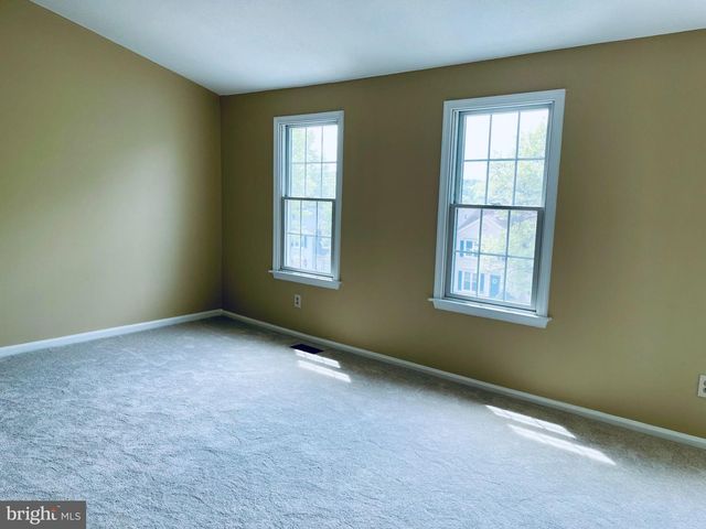 32 FENDALL AVE, Alexandria, VA 22304