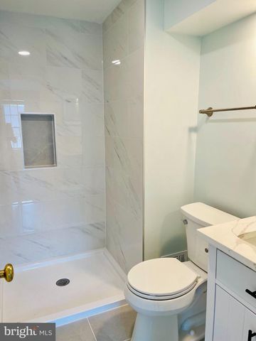 32 FENDALL AVE, Alexandria, VA 22304