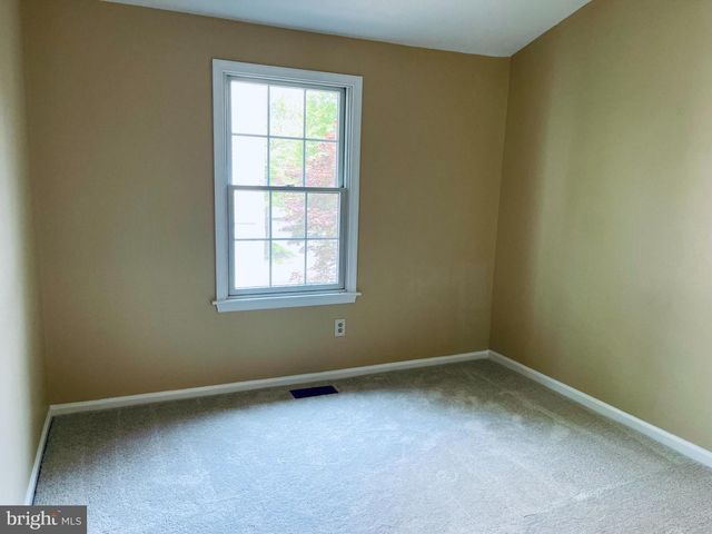 32 FENDALL AVE, Alexandria, VA 22304