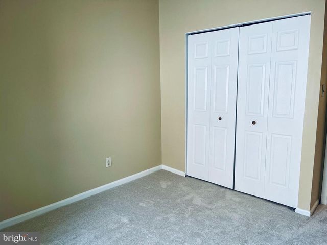 32 FENDALL AVE, Alexandria, VA 22304