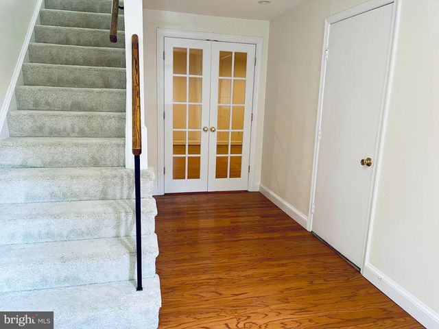 32 FENDALL AVE, Alexandria, VA 22304