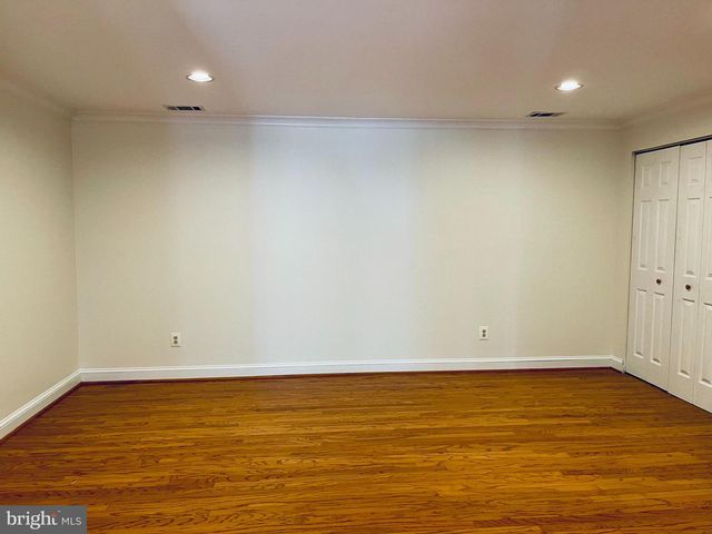 32 FENDALL AVE, Alexandria, VA 22304