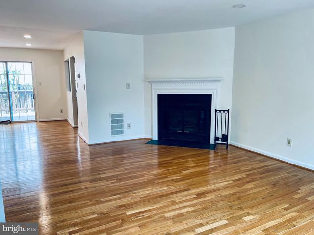 32 FENDALL AVE, Alexandria, VA 22304