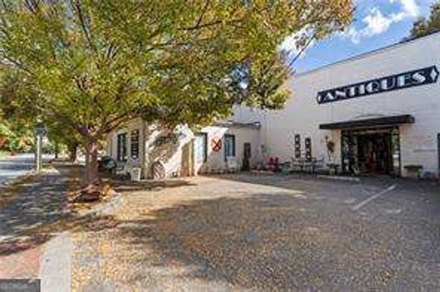 4148 Commodore Drive, Atlanta, GA 30341