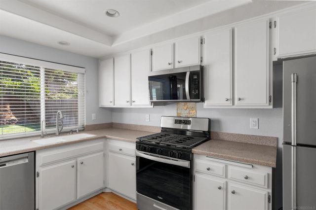 521 Shadow Hills Drive, San Marcos, CA 92069