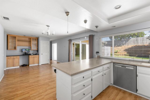 521 Shadow Hills Drive, San Marcos, CA 92069
