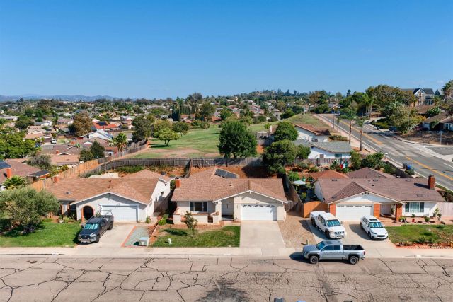 521 Shadow Hills Drive, San Marcos, CA 92069
