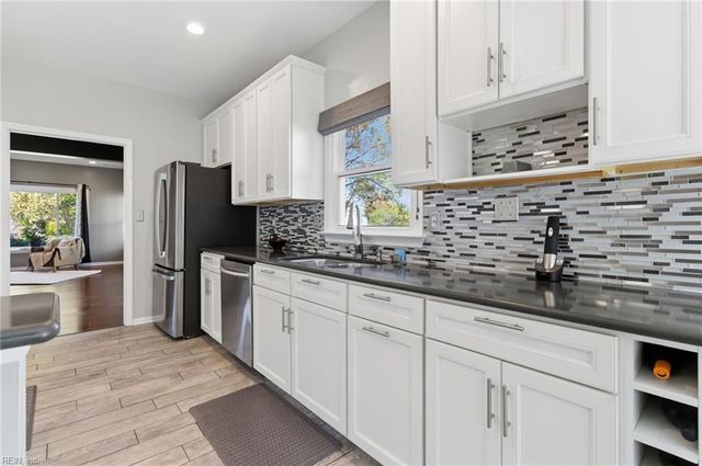 2632 Christopher Farms DR, Virginia Beach, VA 23453