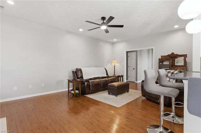 2632 Christopher Farms DR, Virginia Beach, VA 23453