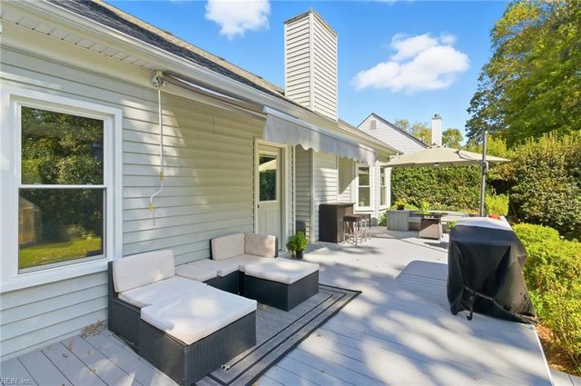 2632 Christopher Farms DR, Virginia Beach, VA 23453