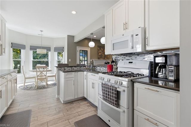 2632 Christopher Farms DR, Virginia Beach, VA 23453