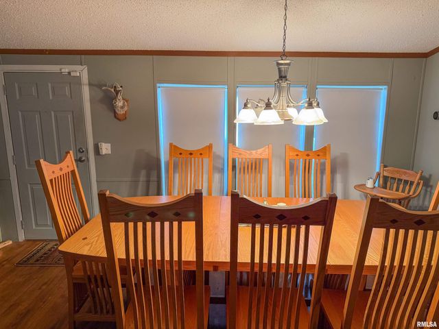 661 Bassett SOUTH County Road 653 K, Elizabethtown, IL 62931