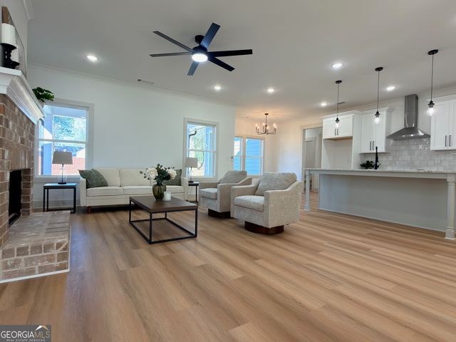 6169 Pinewood Drive SE, Covington, GA 30014