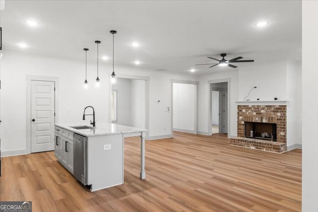 6169 Pinewood Drive SE, Covington, GA 30014