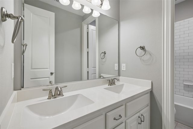1004 W Bluff Way, Roanoke, TX 76262
