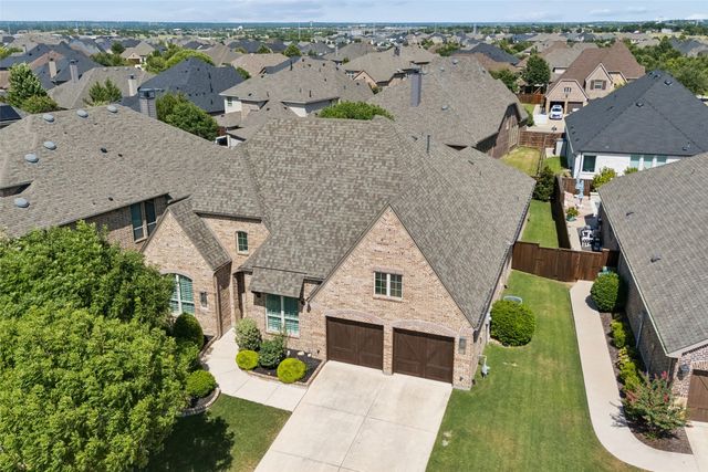 1004 W Bluff Way, Roanoke, TX 76262