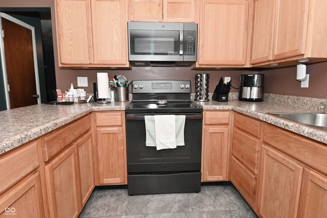 5646 W Bertha Street, Indianapolis, IN 46241