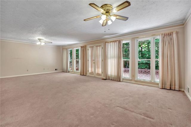 675 SE Clubland Circle SE, Conyers, GA 30094