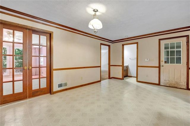 675 SE Clubland Circle SE, Conyers, GA 30094