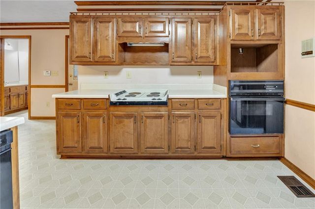 675 SE Clubland Circle SE, Conyers, GA 30094
