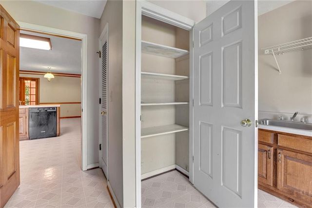 675 SE Clubland Circle SE, Conyers, GA 30094