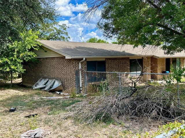 102 James Boulevard, Early, TX 76802