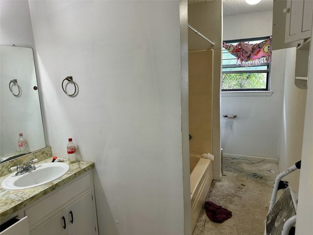 102 James Boulevard, Early, TX 76802