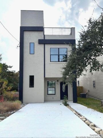 644 Canyon Circle, Canyon Lake, TX 78133