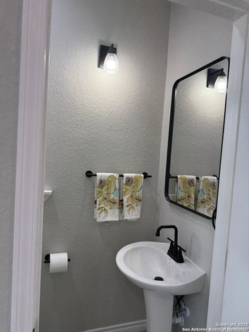 644 Canyon Circle, Canyon Lake, TX 78133