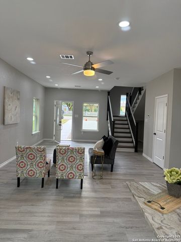 644 Canyon Circle, Canyon Lake, TX 78133