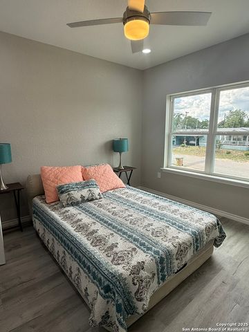 644 Canyon Circle, Canyon Lake, TX 78133