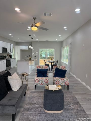 644 Canyon Circle, Canyon Lake, TX 78133