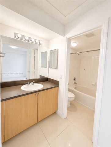 2941 NE 185th Street 1311, Aventura, FL 33180
