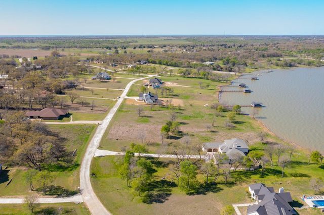 19 Waterside Drive, Corsicana, TX 75109