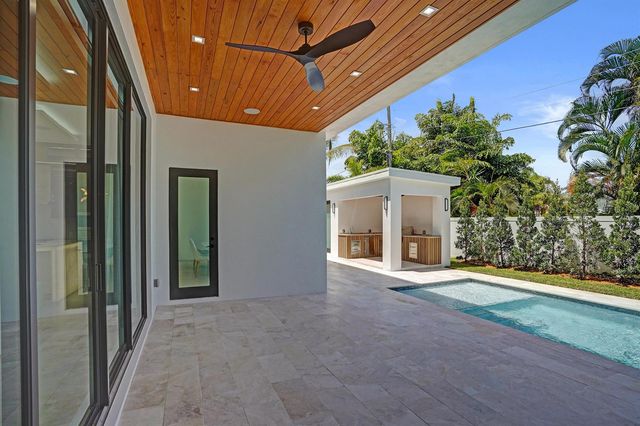 365 NE 3rd Street, Boca Raton, FL 33432