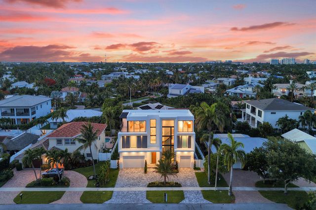 365 NE 3rd Street, Boca Raton, FL 33432