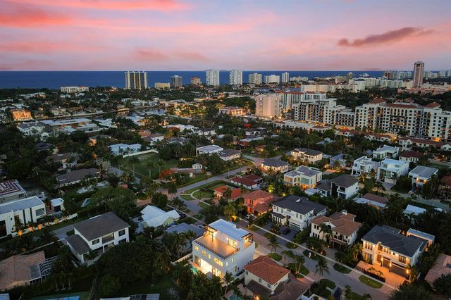 365 NE 3rd Street, Boca Raton, FL 33432