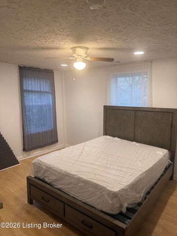 3711 W Broadway, Louisville, KY 40211