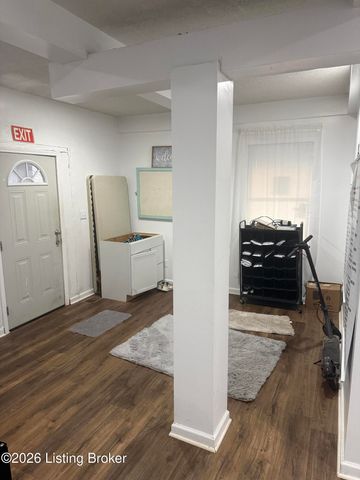 3711 W Broadway, Louisville, KY 40211