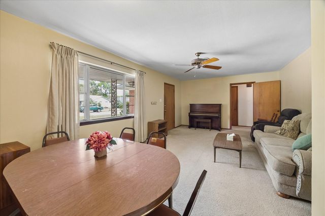 6131 Birdwood Road, Houston, TX 77074