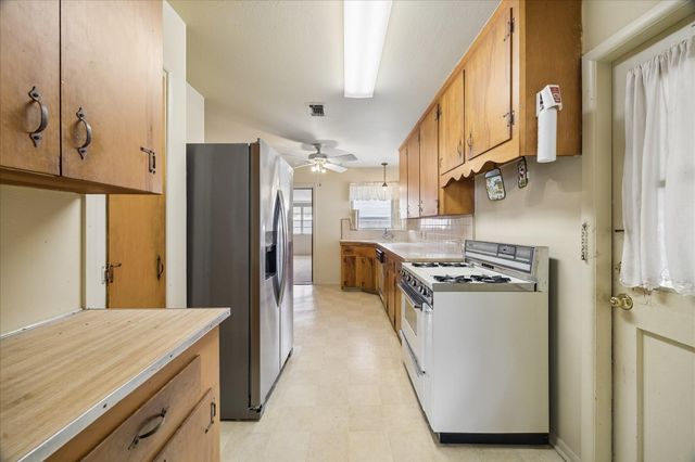 6131 Birdwood Road, Houston, TX 77074