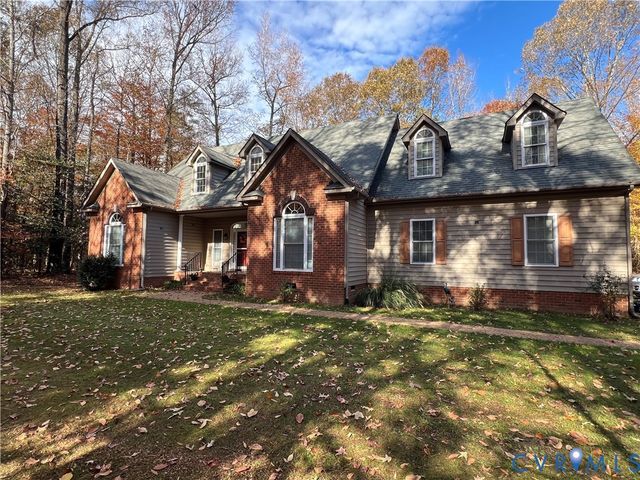 354 Laurel Dr, Aylett, VA 23009