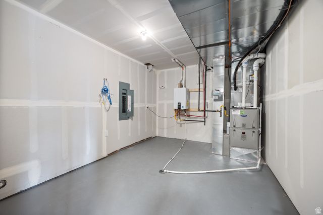 846 E 400 N, Salem, UT 84653