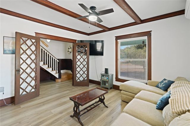 936 S Houston St, Aransas Pass, TX 78336