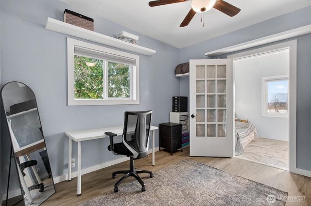 290 Columbia Street, Cathlamet, WA 98612